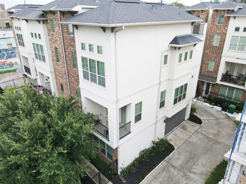 3408 La Branch Street B, Houston, TX 77004