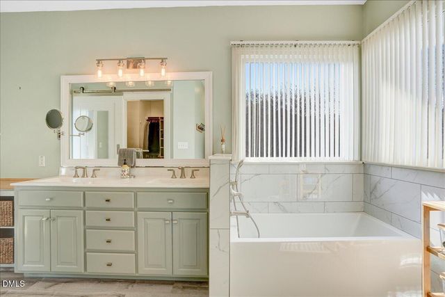 2341 Knoll Ridge Lane, Wake Forest, NC 27587