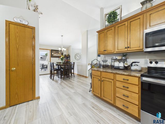 7105 W 65th St Street, Sioux Falls, SD 57106