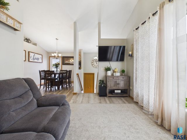 7105 W 65th St Street, Sioux Falls, SD 57106