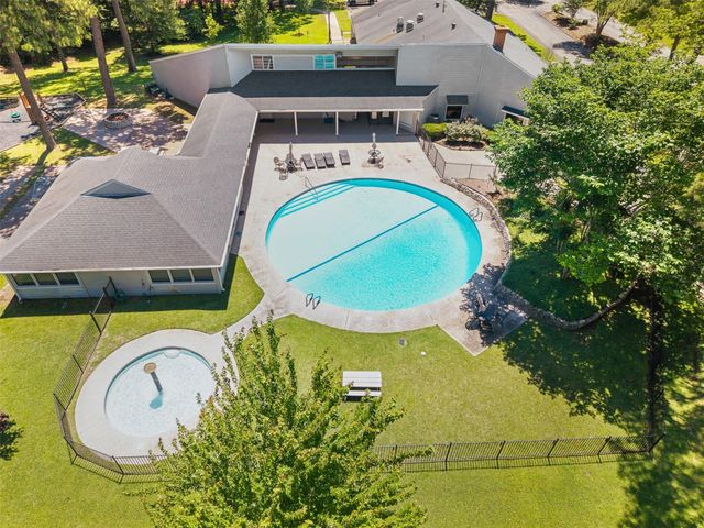 10 Lost Circle, Coldspring, TX 77331