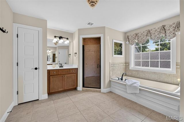 953 N Harrison Avenue, Kirkwood, MO 63122