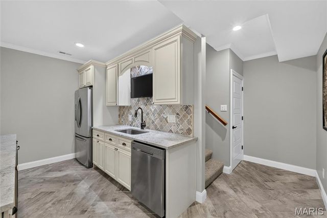 953 N Harrison Avenue, Kirkwood, MO 63122