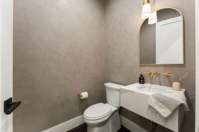 212 Fletcher ST, Austin, TX 78704