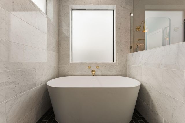 212 Fletcher ST, Austin, TX 78704