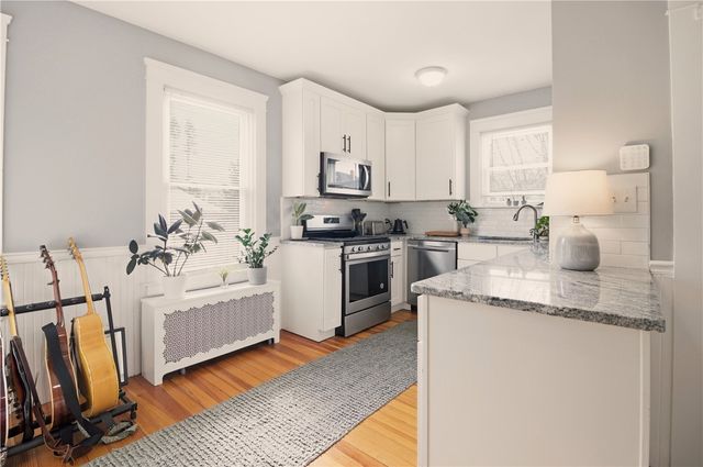 18 Nelson Street, Providence, RI 02908