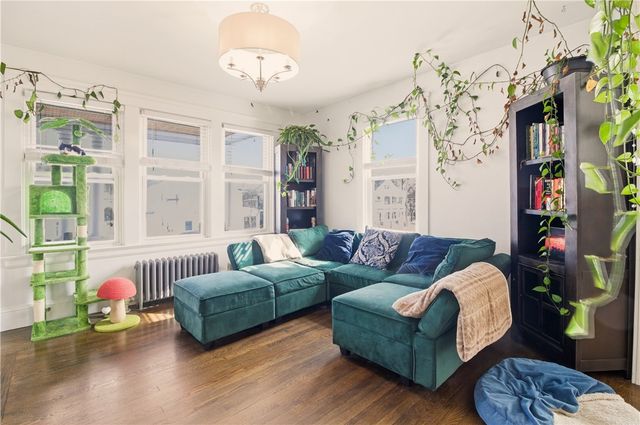 18 Nelson Street, Providence, RI 02908