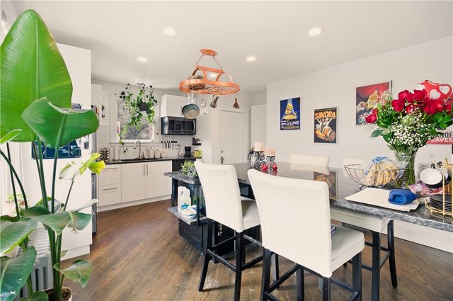 18 Nelson Street, Providence, RI 02908