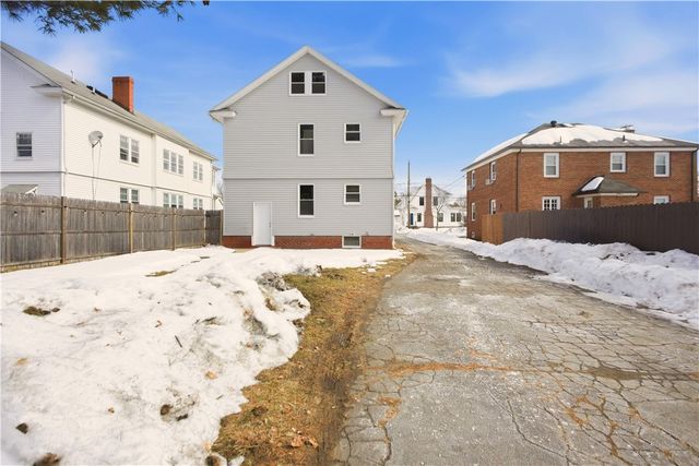 18 Nelson Street, Providence, RI 02908