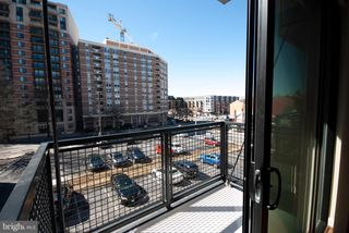 1320 FENWICK LN #307, Silver Spring, MD 20910