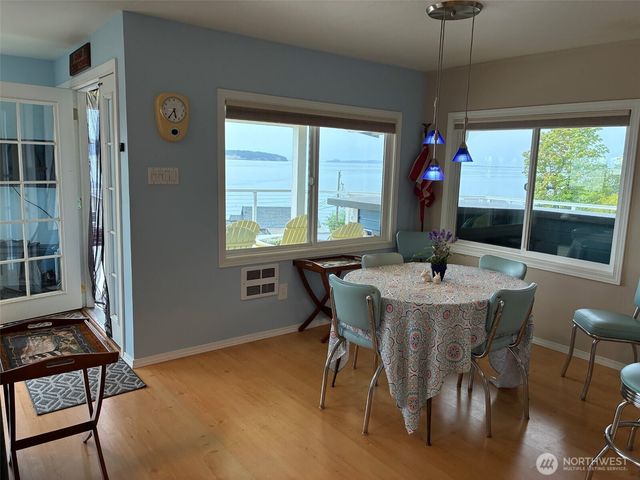 633 Maple Grove Rd, Camano Island, WA 98282