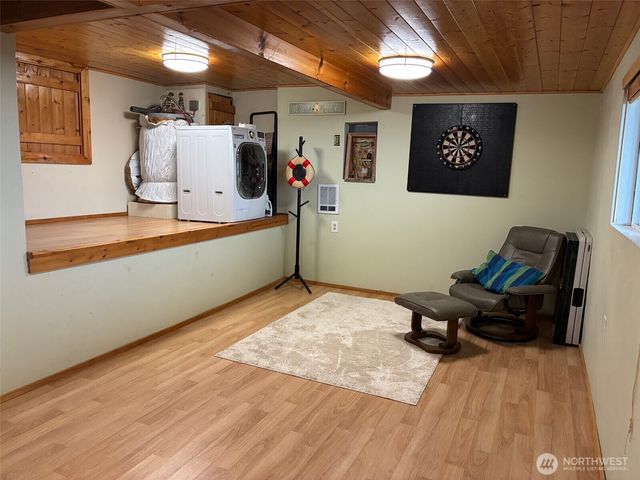 633 Maple Grove Rd, Camano Island, WA 98282