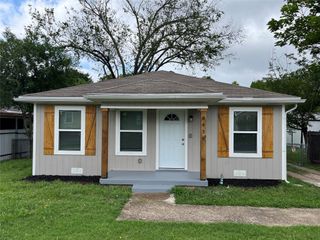8438 Maddox Street, Dallas, TX 75217