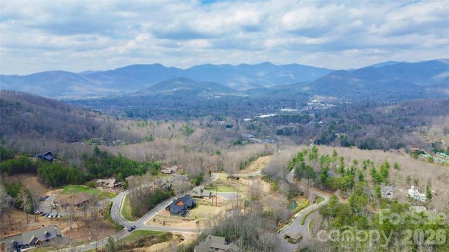 21 Settings Boulevard 40, Black Mountain, NC 28711