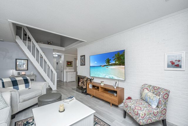 2223 Glendale Drive, Charleston, SC 29414