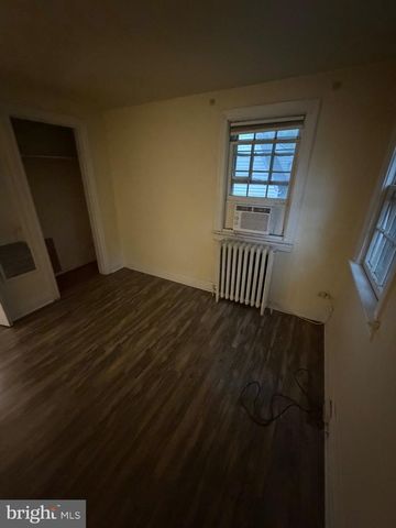 81 E PARK PL, Newark, DE 19711
