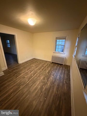 81 E PARK PL, Newark, DE 19711