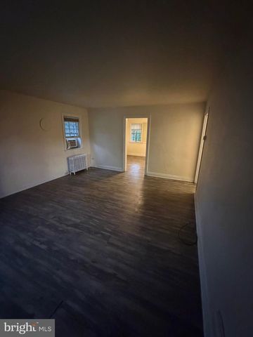 81 E PARK PL, Newark, DE 19711