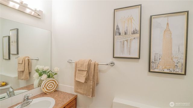 2107 Tacoma Court, Tacoma, WA 98405