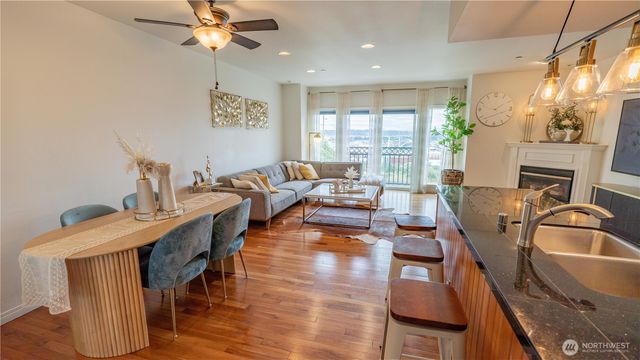 2107 Tacoma Court, Tacoma, WA 98405