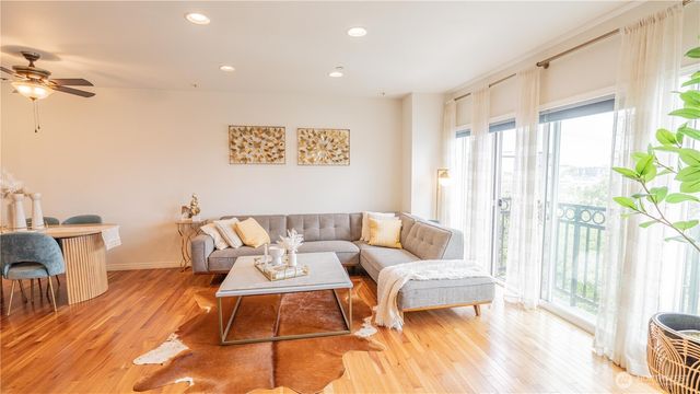 2107 Tacoma Court, Tacoma, WA 98405