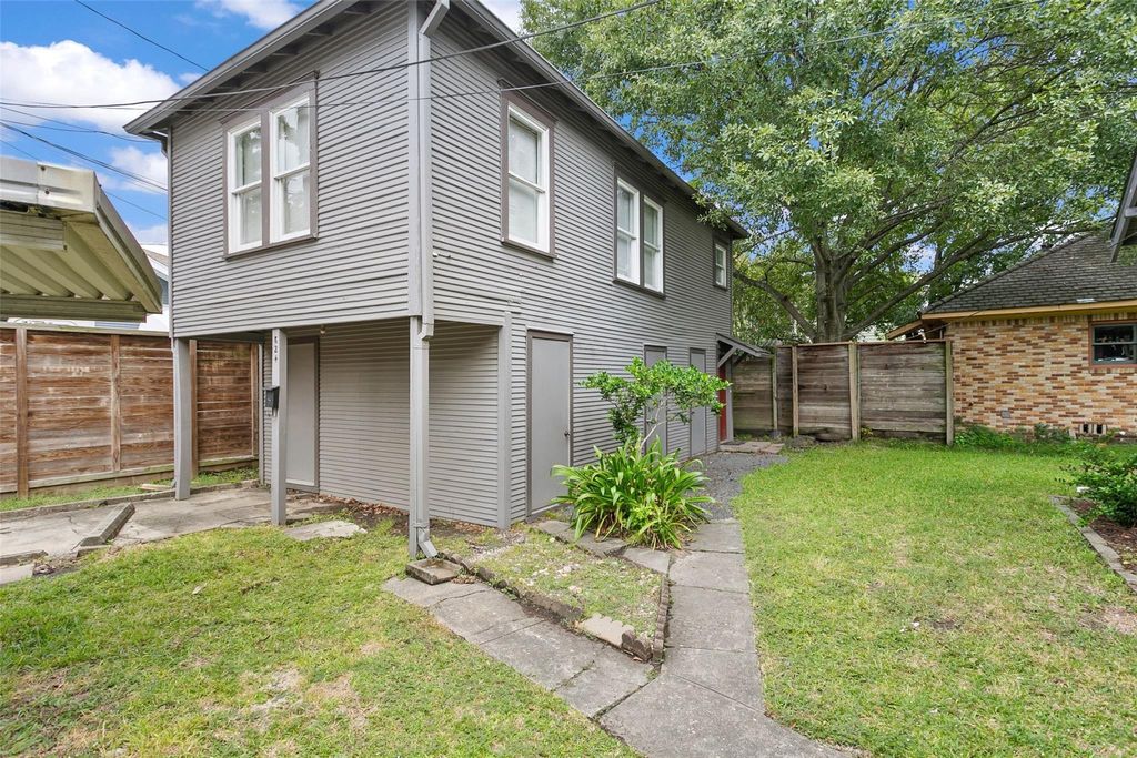 1133 Bayland Avenue, Houston, TX 77009
