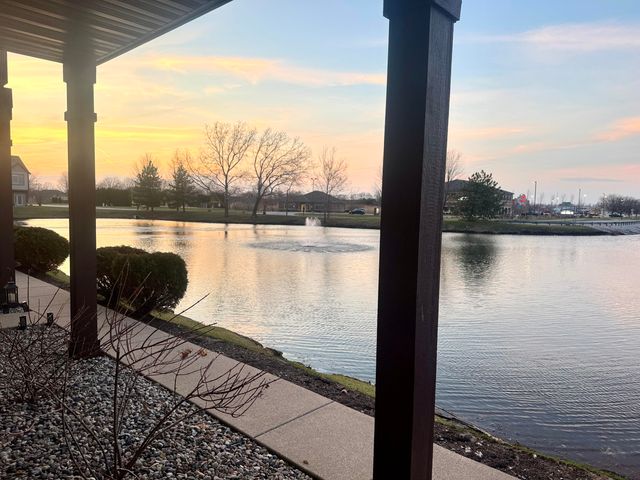 938 Fountain Place, Schererville, IN 46375