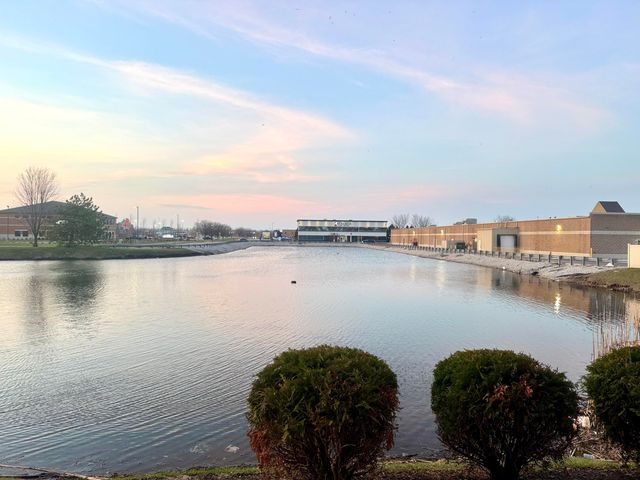 938 Fountain Place, Schererville, IN 46375