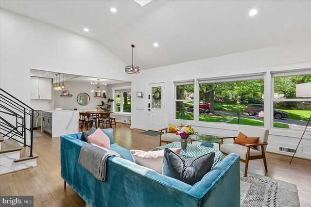 9409 HOLLAND AVE, Bethesda, MD 20814