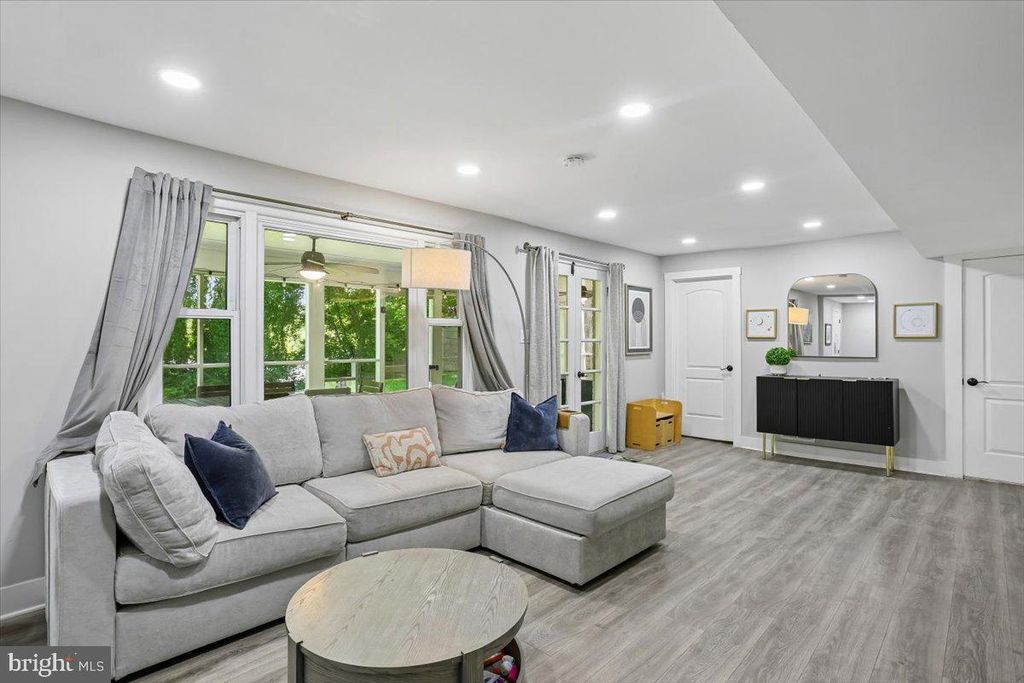 Image 22 of property listing at 9409 HOLLAND AVE, Bethesda, MD 20814