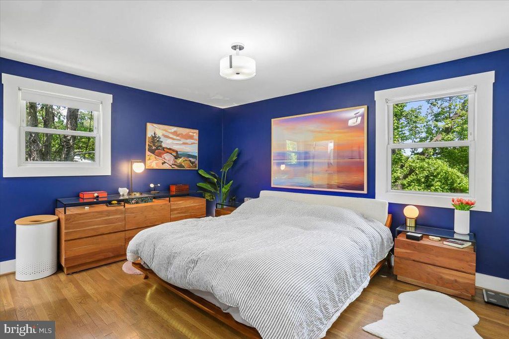 Image 9 of property listing at 9409 HOLLAND AVE, Bethesda, MD 20814