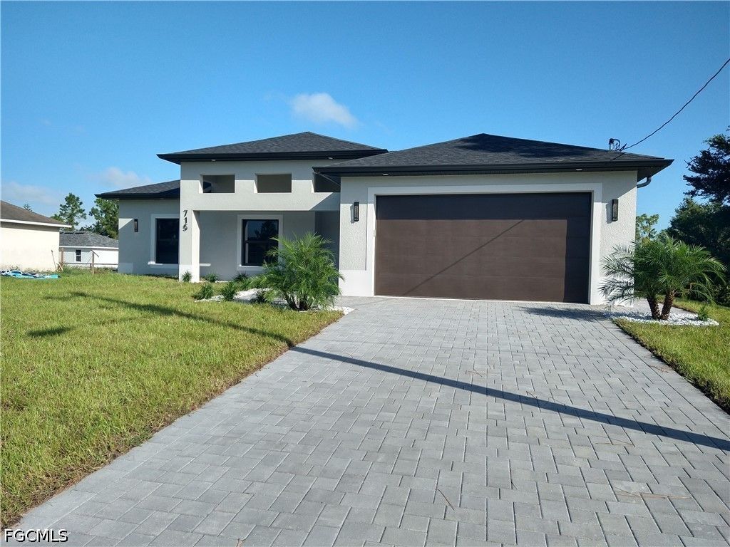 715 Long Island St E, Lehigh Acres, FL 33974