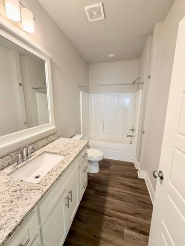 1705 W Deane Street, Fayetteville, AR 72704