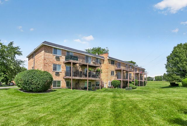 827 W College Boulevard 201, Addison, IL 60101