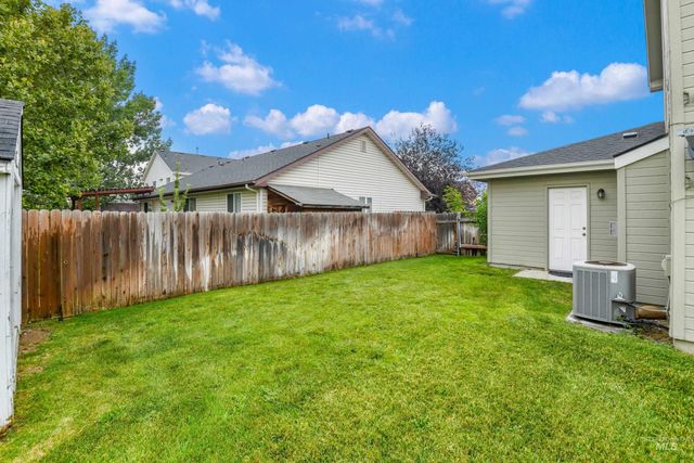 1215 W Eagle Avenue, Nampa, ID 83651
