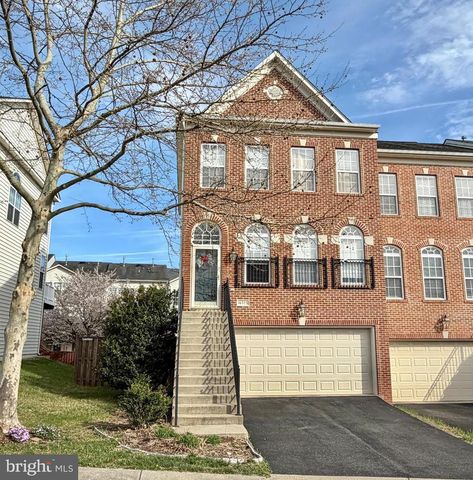 16325 FLOTSAM LN, Woodbridge, VA 22191