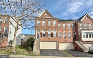 16325 FLOTSAM LN, Woodbridge, VA 22191