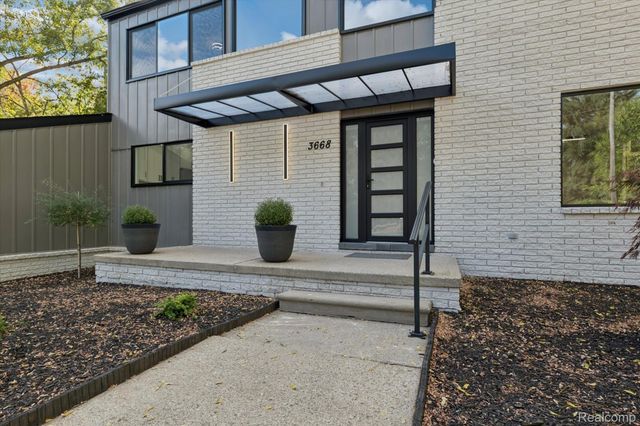 3668 Bayou Drive, West Bloomfield Charter Township, MI 48323