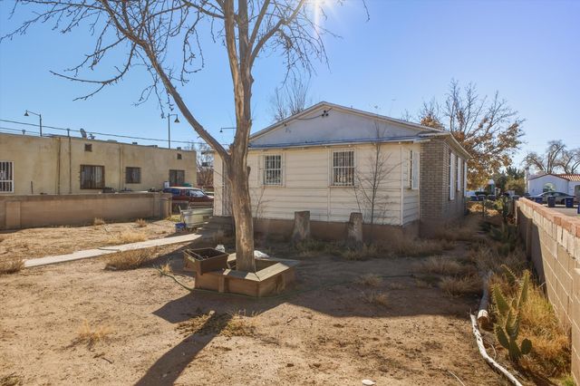 2131 Coal Avenue SE, Albuquerque, NM 87106