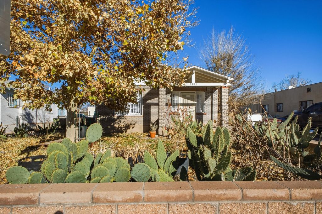 2131 Coal Avenue SE, Albuquerque, NM 87106