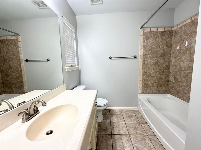 901 Blue Fish Road, Norman, OK 73069