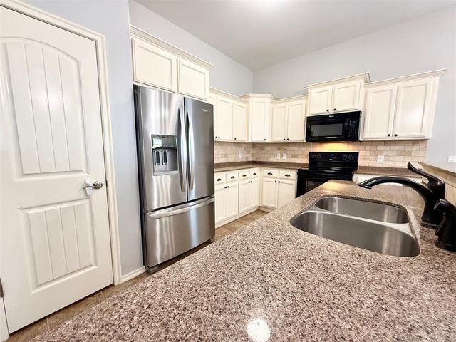 901 Blue Fish Road, Norman, OK 73069