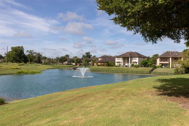 4918 Ava Meadows Lane, Sugar Land, TX 77479