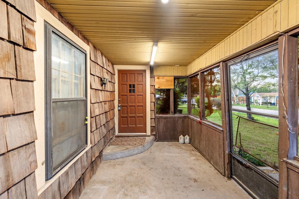 2617 Loraine Street, Fort Worth, TX 76106 — photo 2