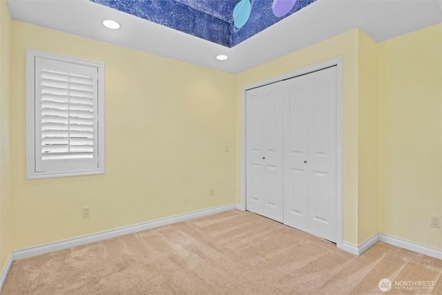 13133 Holmes Point Drive NE, Kirkland, WA 98034