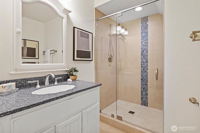 13133 Holmes Point Drive NE, Kirkland, WA 98034