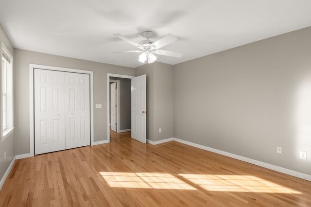 3076 Hunters Hill Dr, Dighton, MA 02715