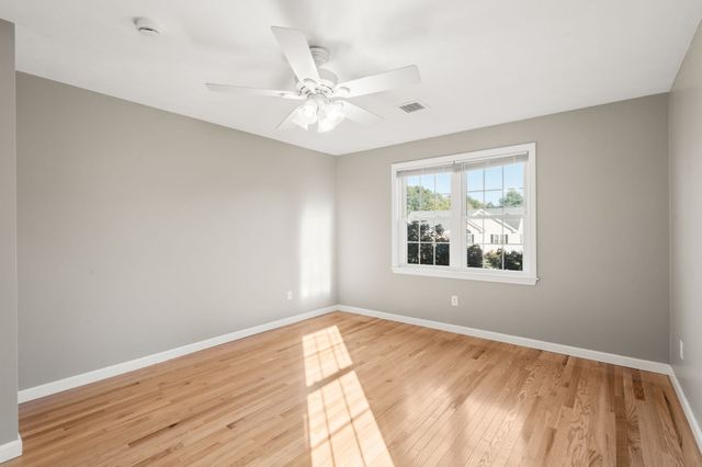 3076 Hunters Hill Dr, Dighton, MA 02715