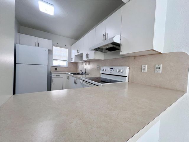 519 W 68th Street 4, Hialeah, FL 33014