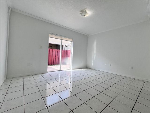 519 W 68th Street 4, Hialeah, FL 33014